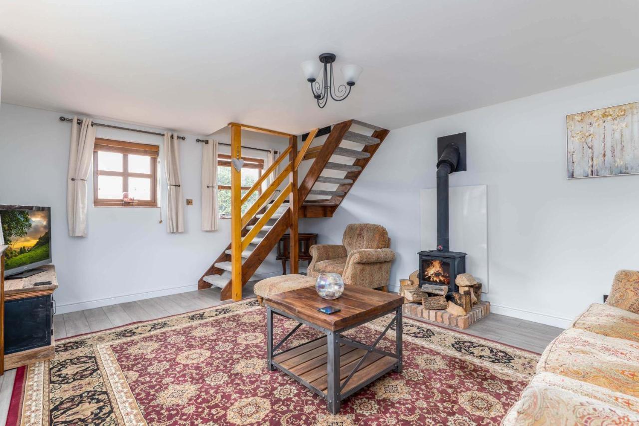 The Pigsty - 3 Bedroom Barn Conversion Coventry Extérieur photo